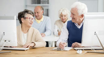 Silver-Haired Vitality: How Diverse Employment Models Empower Women Over 60 to Shine Anew